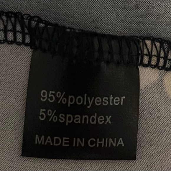 Southern Stitch Floral Kimono w/ Pom Pom Trim size 2X - 3X - Picture 10 of 10